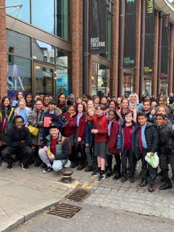 YEAR 6 - THEATRE VISIT
