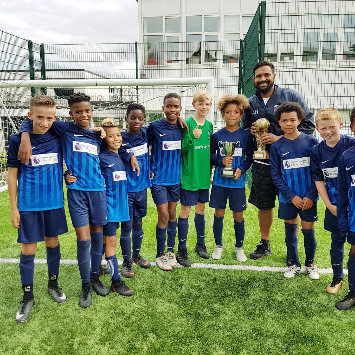 Aldersbrook Primary School - 7-ASIDE CUP CHAMPIONS!