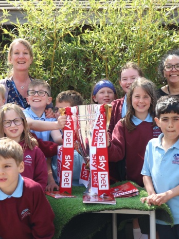 Leyton Orient F.C. visits Aldersbrook!